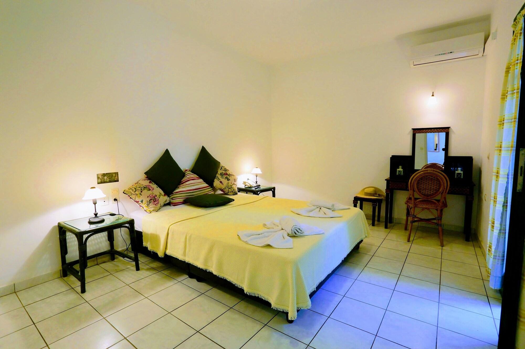 Aquarius Exclusive Hotel - Breakfast And Meal Included Heraklion Exteriör bild